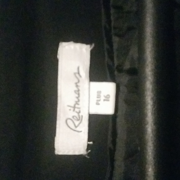 Black Reitmans blazer size 16 - Picture 3 of 3